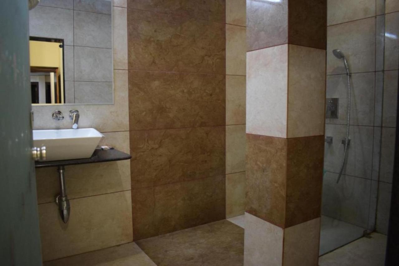 Hotel The Hills, Αμπικαπούρ Εξωτερικό φωτογραφία